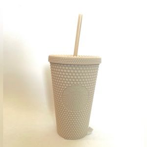 BNWT Korean Starbucks 16oz Studded Cold Cup Matte Tumbler in Oatmeal (2022)